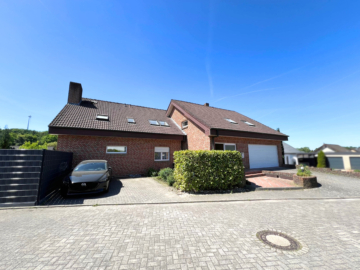 Kapitalanleger aufgepasst! Dachgeschosswohnung in Top-Lage, 49134 Wallenhorst, Etagenwohnung