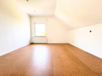 Schlafzimmer OG - Mehr Raum für Ihre Ideen – großzügiges Ein-/Zweifamilienhaus
