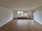 Wohnzimmer - Aufgepasst ! Großzügige Wohnung mit Balkon in Bramsche