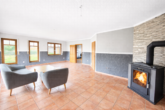 Wohnzimmer - Großzügiges Einfamilienhaus mit Einliegeroption auf 893 m² Eigentumsgrundstück