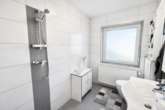 Badezimmer EG - Perfekt für Familie oder Kapitalanlage: Modernisiertes Wohnhaus in Melle-Bennien