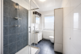 Badezimmer OG - Perfekt für Familie oder Kapitalanlage: Modernisiertes Wohnhaus in Melle-Bennien