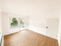 Küche mit Terasse und Garten
