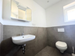 Gäste WC - Freistehendes Traumhaus – frisch saniert und voller Perspektiven!