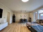 Wohnen / Essen - Jung und attraktiv! Doppelhaushälfte mit Garage und PV-Anlage