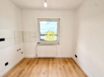 Küche - Frisch saniert, modern ausgestattet – 3-Zimmer-Wohnung mit Balkon