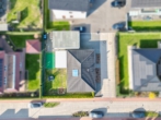 Vogelperspektive - Ein Wohntraum: stilvoller Bungalow in bester Lage