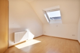 Schlafzimmer DG - Großzügiges Zuhause mit Einliegerwohnung & Garten in Bissendorf