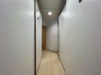 Flur Anliegerwohnung - Großzügiges Zuhause mit Einliegerwohnung & Garten in Bissendorf