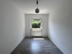 Zimmer - Freigestellt mit großem Garten!
