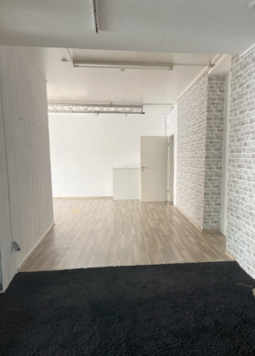 Provisionsfrei: Großzügiges Ladenlokal in Top-Lage von Osnabrück zu vermieten!, 49074 Osnabrück, Laden