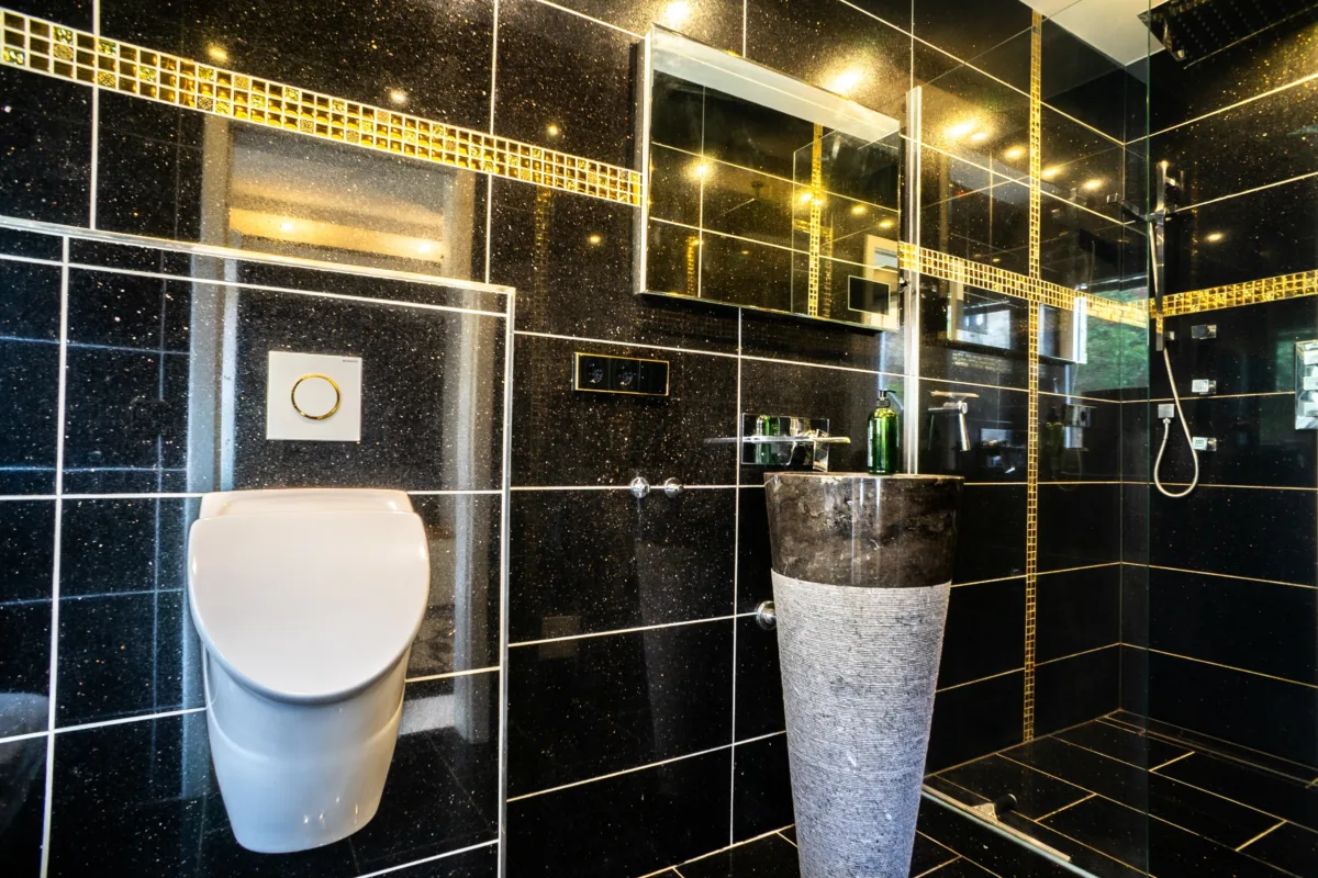 Badezimmer EG