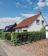 Außenansicht - Modern trifft grün – renoviertes Einfamilienhaus mit Traumgarten!