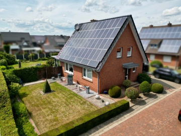 Energieeffizientes Wohlfühlhaus mit großzügigem Grundstück, 49509 Recke, Einfamilienhaus