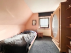 Schlafzimmer DG 4 - Viel Raum zum Leben – Einfamilienhaus mit großzügigem Grundstück!