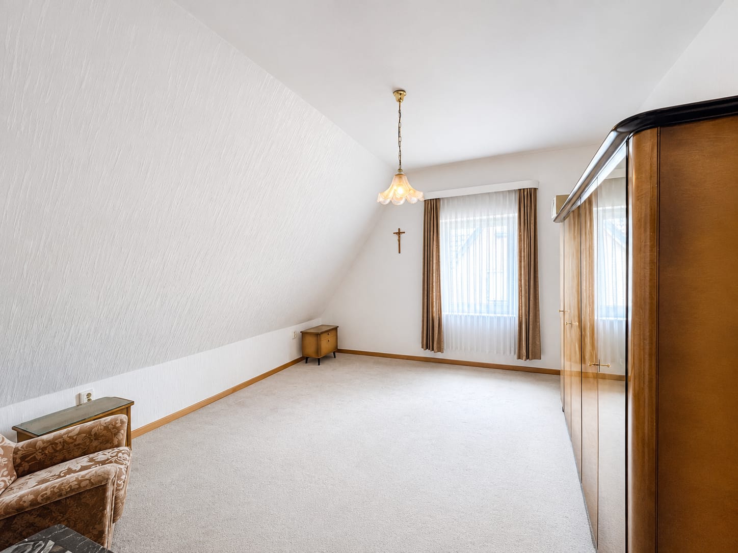 Schlafzimmer1