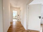 Flur - Hochwertig modernisierte 4-Zimmer-Dachgeschosswohnung