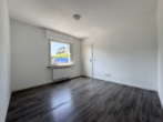 Schlafzimmer - Einfamilienhaus – renoviert und freigestellt!