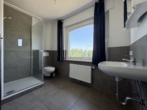 Badezimmer - Einfamilienhaus – renoviert und freigestellt!