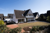 Rückansicht - Top sanierte Gartenwohnung inkl. Garage und 2 Terrassen !