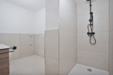 Badezimmer - Top sanierte Gartenwohnung inkl. Garage und 2 Terrassen !