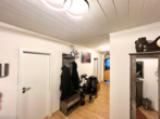 Flur - Schöne 3-Zimmer-Wohnung mit Balkon & Ausblick
