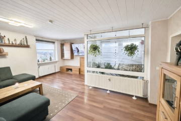 Schöne 3-Zimmer-Wohnung mit Balkon & Ausblick, 32257 Bünde, Etagenwohnung