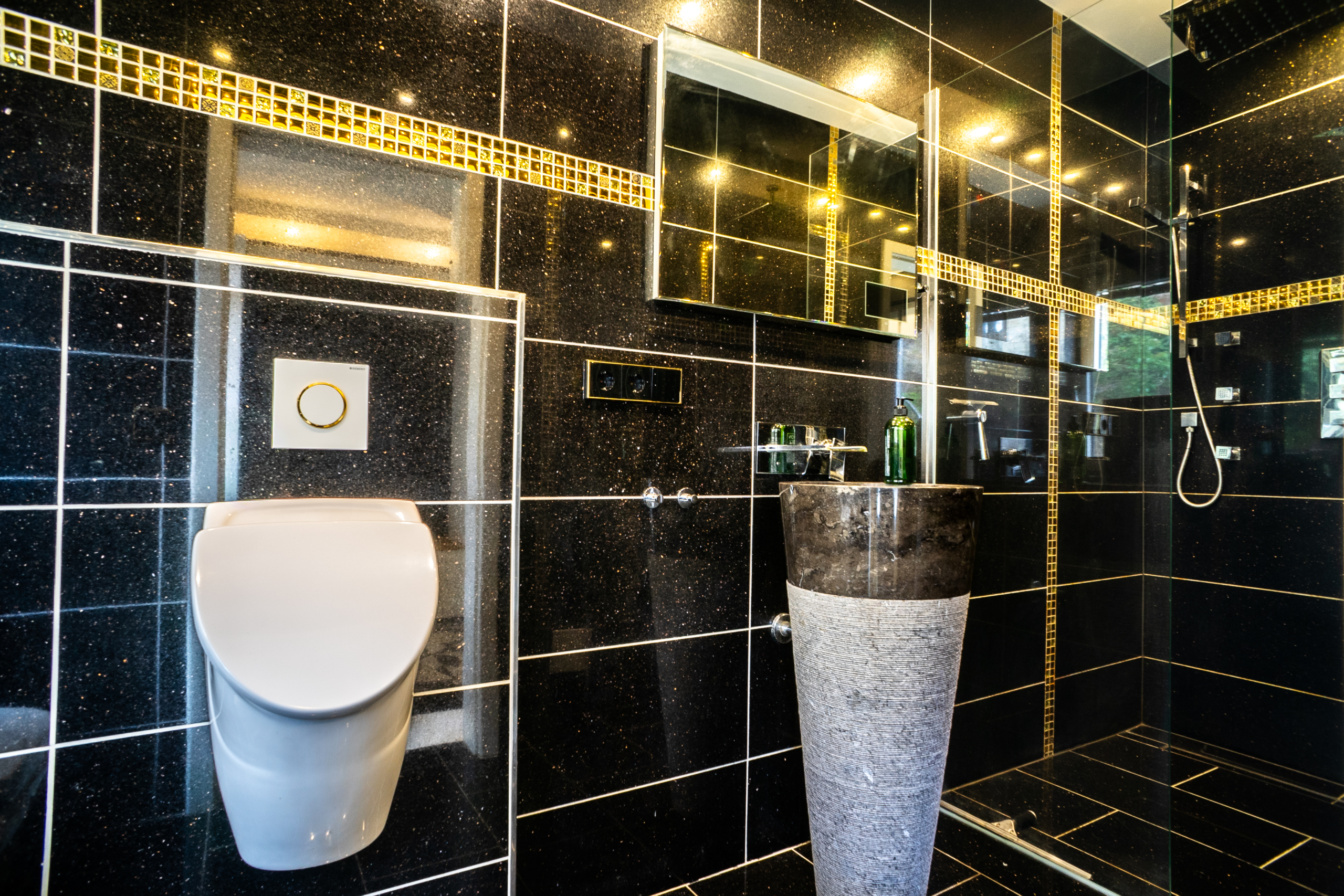 Badezimmer EG