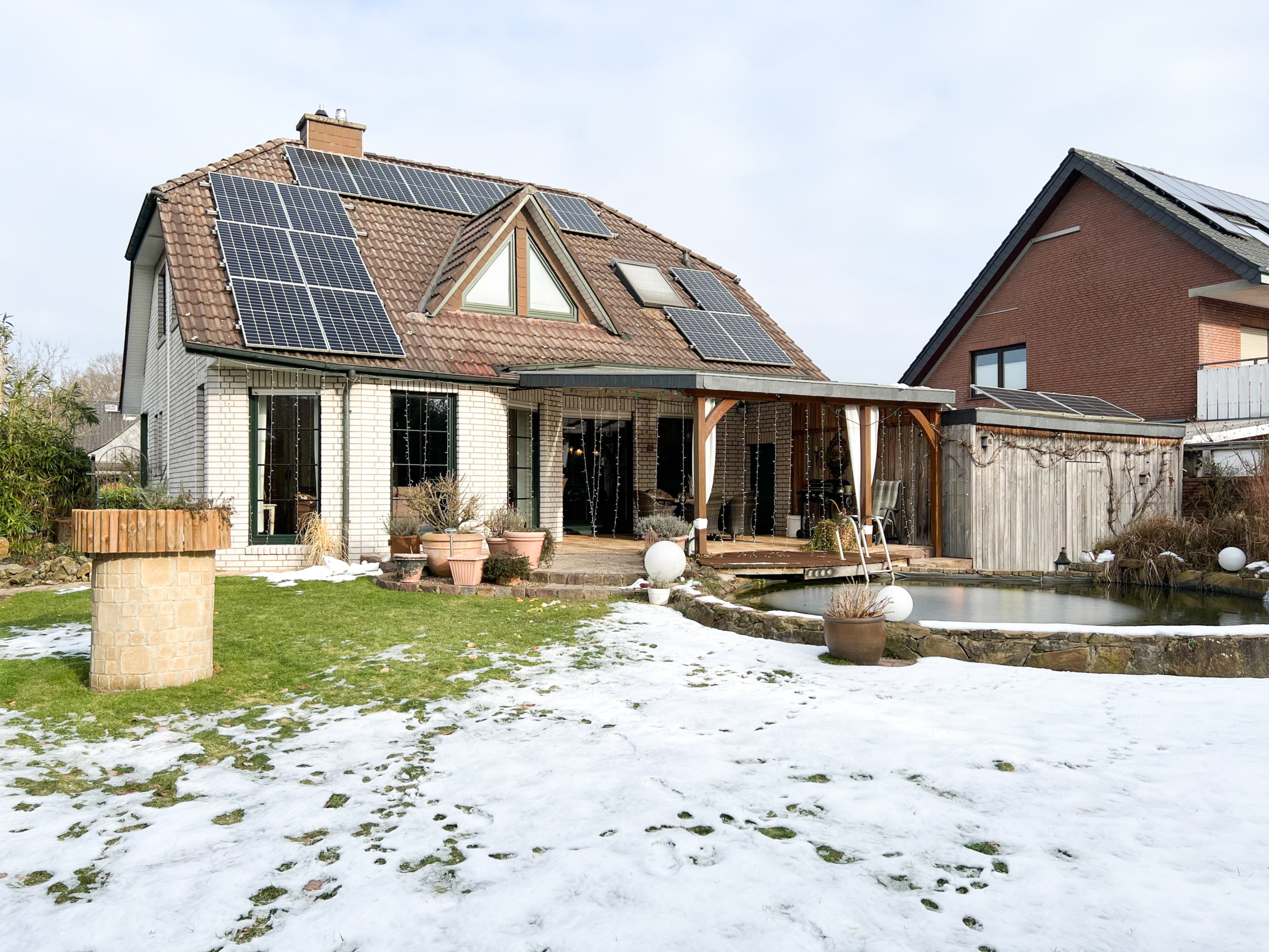 Hausansicht Garten