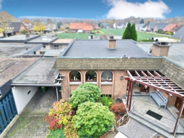 Gepflegtes Architektenhaus in ruhiger Lage von Löhne, 32584 Löhne, Doppelhaushälfte