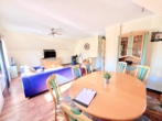 Wohnzimmer - 118m² charmante, großzügige Wohnung – Haus kaufen mit Gewerbeeinheit