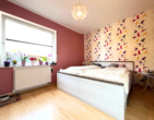 Schlafzimmer EG - Zuhause mit Herz – Mehrgenerationenhaus in traumhafter Lage