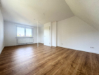 Schlafzimmer - Stilvoll renoviertes Traumhaus in Rheine – freistehend & charmant!