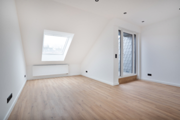 Frisch renovierte 3-Zimmer-Wohnung mit Loggia und Weitblick in Lüstringen, 49086 Osnabrück, Dachgeschoss