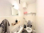 Gäste WC - 101m² Großzügige 5-Zimmerwohnung mit Garage und Balkon