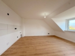 Küche - Attraktive Kapitalanlage oder neues Zuhause – modernisierte Dachgeschosswohnung