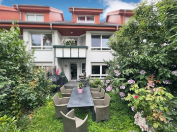 Komfortables Reihenmittelhaus mit 167 m² Wohnfläche in Toplage von OS-Schölerberg, 49082 Osnabrück, Reihenhaus