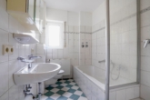 Badezimmer - Attraktive Erdgeschosswohnung in Bramsche – Ideal für Familien und Paare!