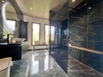 Badezimmer - Exklusives Wohnen: Moderne Architektenvilla mit Liebe zum Detail!