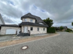 Bild - Luxuriöses freistehendes Einfamilienhaus mit gehobener Ausstattung