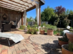 Terrasse - Familienidyll: Gepflegtes Zuhause mit Terrasse und traumhaftem Gartenparadies