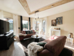 Wohnzimmer - Familienidyll: Gepflegtes Zuhause mit Terrasse und traumhaftem Gartenparadies