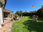 Terrasse / Garten - Familienidyll: Gepflegtes Zuhause mit Terrasse und traumhaftem Gartenparadies