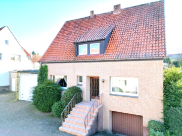 Selten am Markt: Großes Einfamilienhaus mit Innenhof & XXL-Grundstück, 49326 Melle, Einfamilienhaus