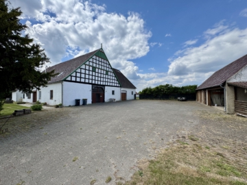 Seltene Gelegenheit: Viel Platz auf eigenen Pferdehof – Resthof mit Stall und Weidefläche, 32312 Minden-Lübbecke, Zweifamilienhaus