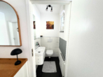 Gäste WC - Traumhaft wohnen: Moderne Doppelhaushälfte mit Garten