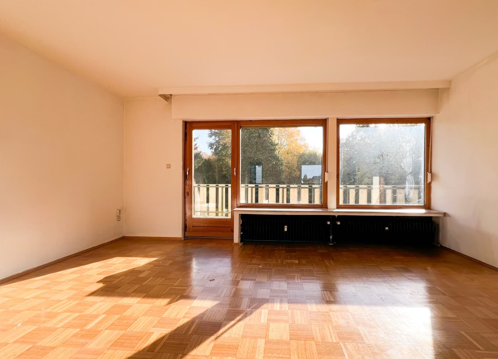 Wohnzimmer DG (Einheit Rechts)
