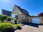 Hausansicht - Aufgepasst! Liebevoll gepflegtes Haus mit Gartenidylle und Wintergarten