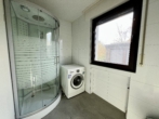 Badezimmer EG - Solides Haus in ruhiger Lage – ideal für mehrere Generationen