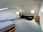 Kinderzimmer 1 DG - Solides Haus in ruhiger Lage – ideal für mehrere Generationen